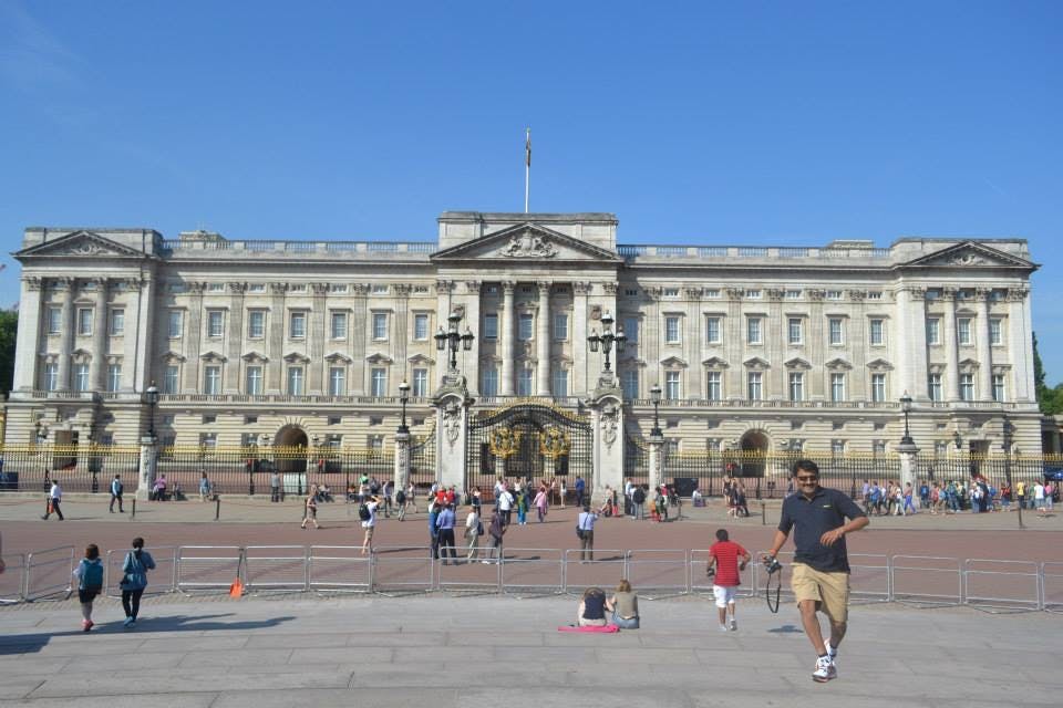 Image - Buckingham Palace Road Bressenden Place (Stop P)