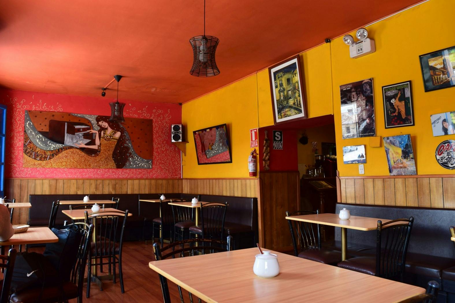 Image - Cappuccino Cusco Cafe