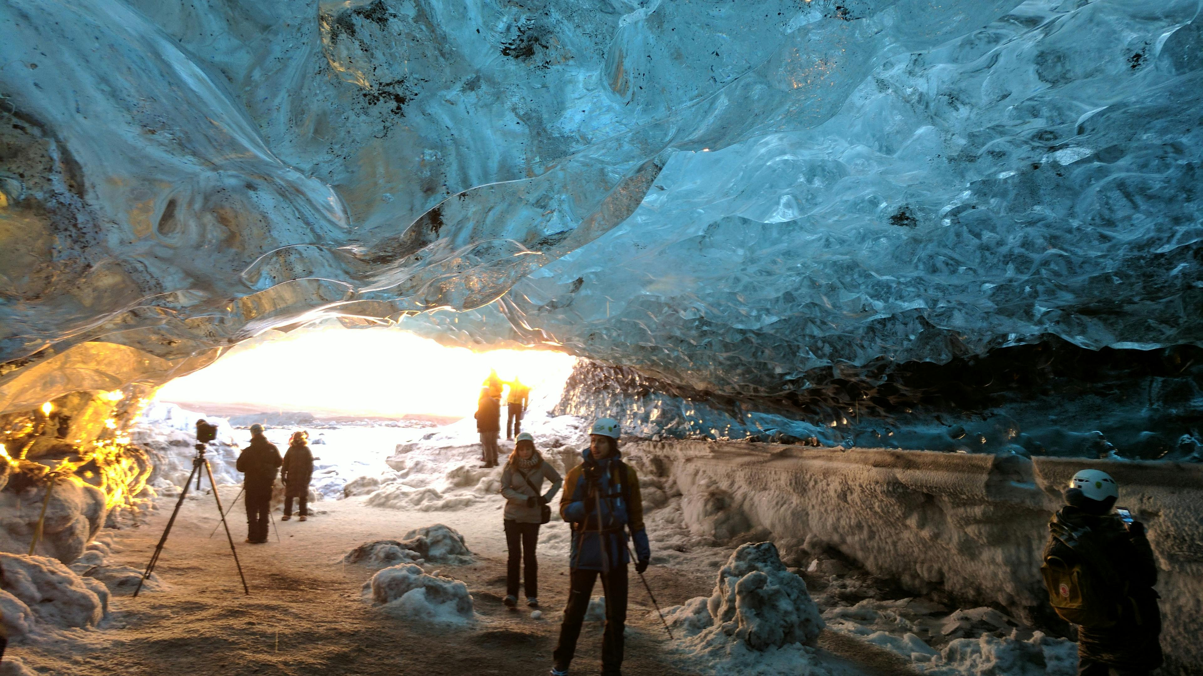 Image - Ice Cave - Inside The Largest Glacier_50449