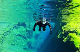 Image - Self Drive: Wetsuit Snorkeling In Silfra | Free Photos_1053453