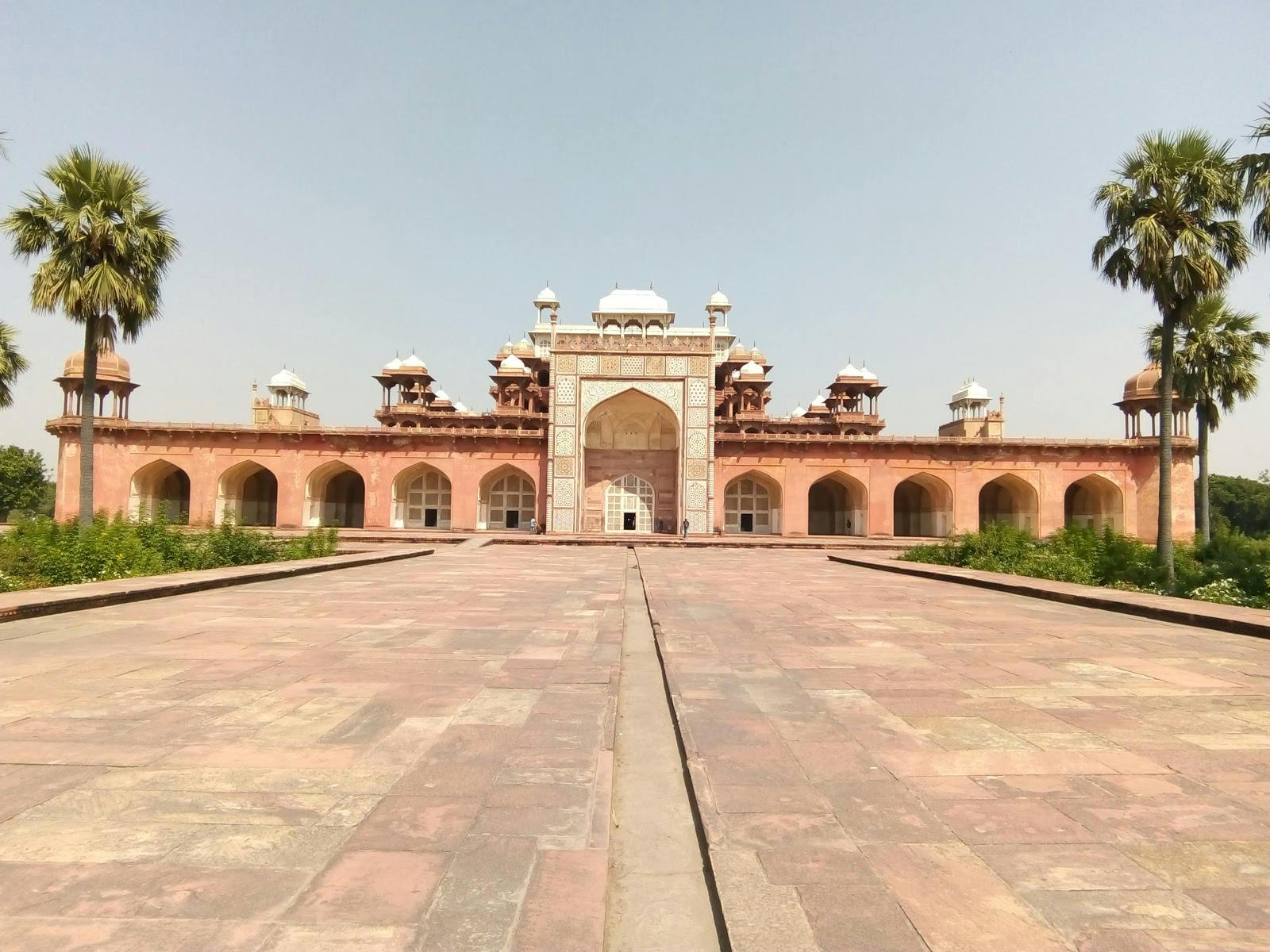 Image - Tomb of Akbar the Great