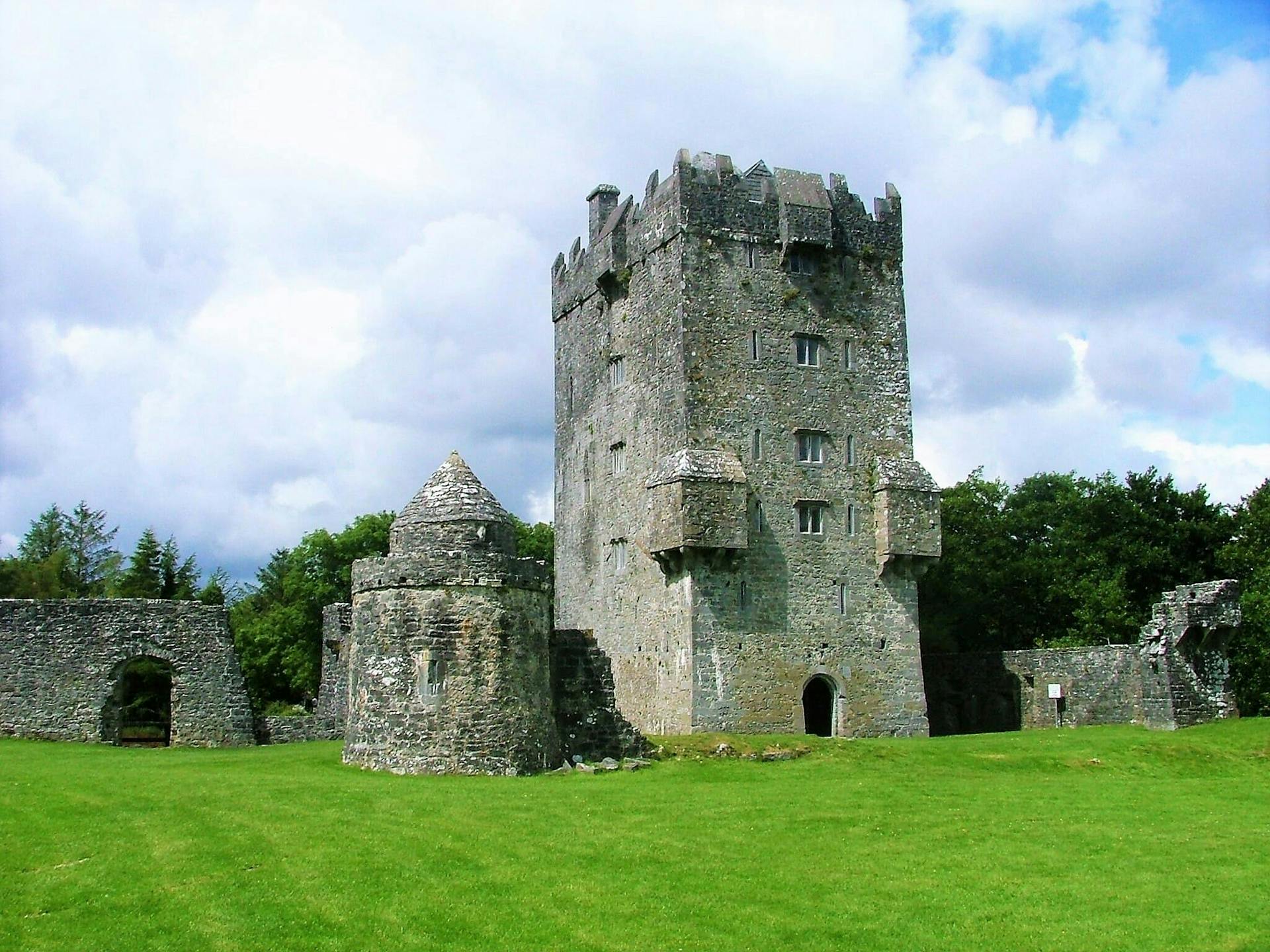 Castles Of Connemara Tour Departing From Galway City. Private Guided. _2441112
