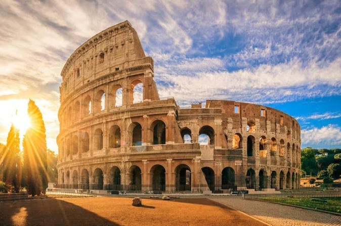 French Tour In Colosseum And Palatine Hill With Access To Roman Forum_247677