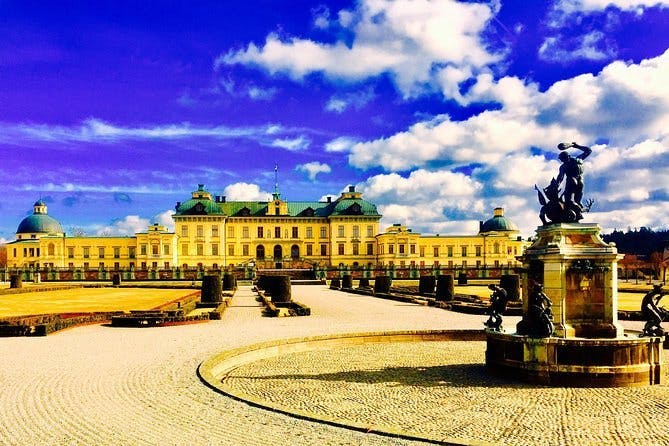 Half Day Stockholm Tour With Drottningholm Castle_448169