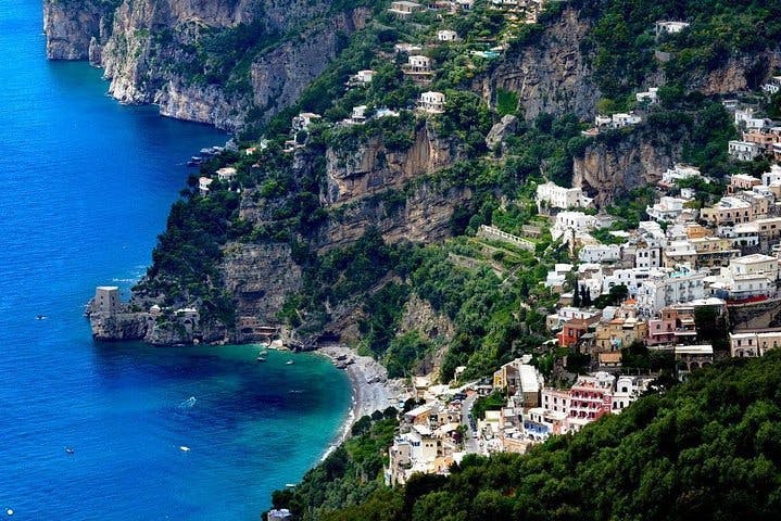Taxi Transfer From Naples To Amalfi Coast Or Vice Versa Via Pompei Or Cantine 2 Hours_1535534