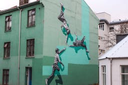 Image - Street art in Reykjavik