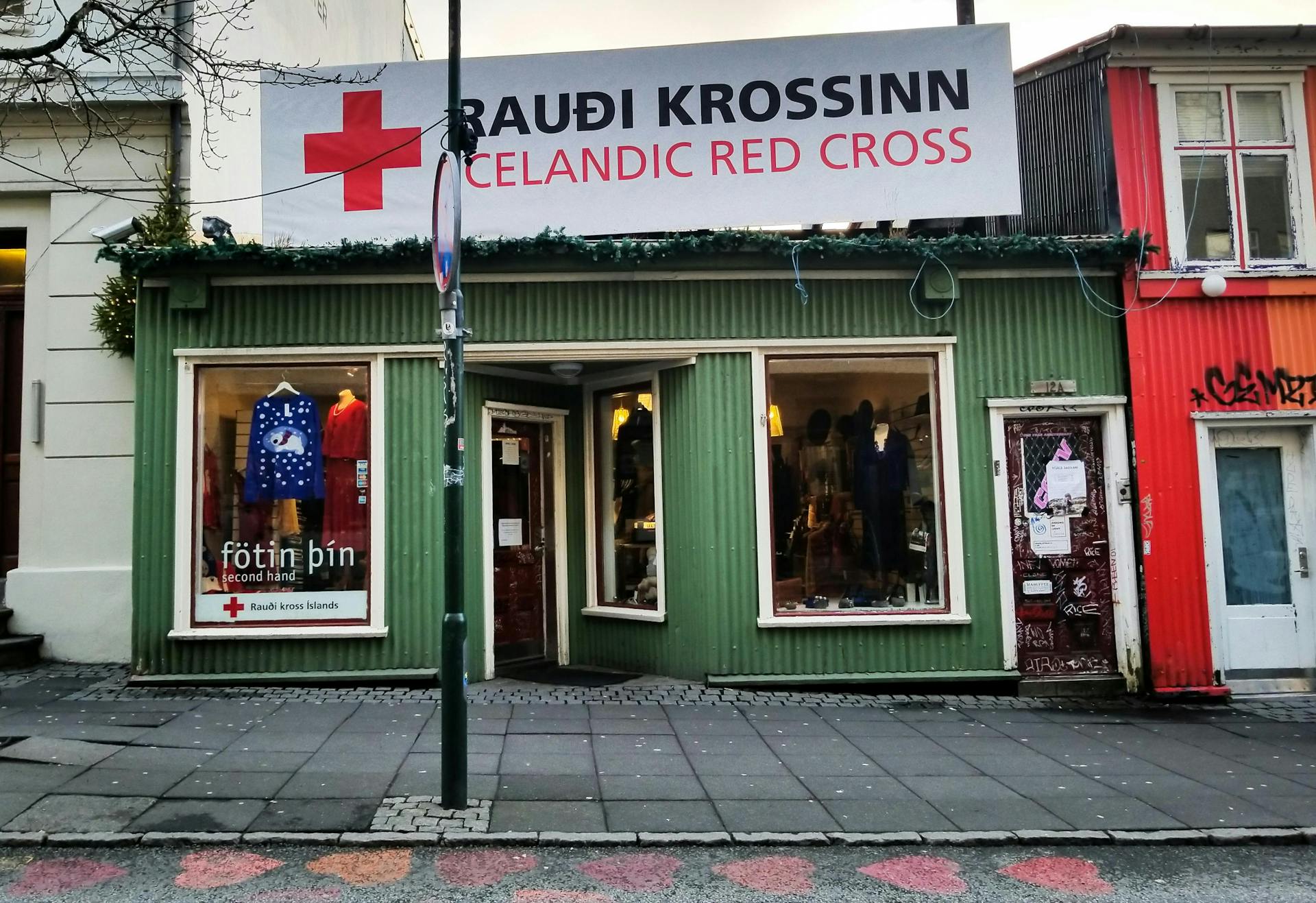 Red Cross secondhand shop